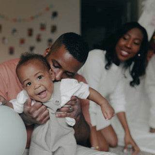 Your baby’s growth and development: what to expect from 0-12 months! - Kendamil EU